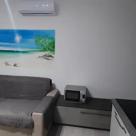 Relax In Blu كاستيلساردو